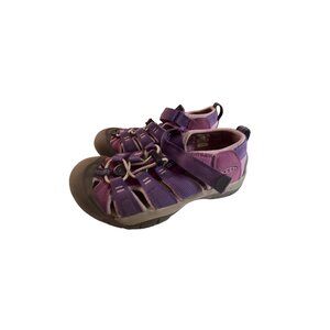 KEEN Newport H2 Youth Girls size 1 Purple Water Sport Sandals Hiking Outdoors